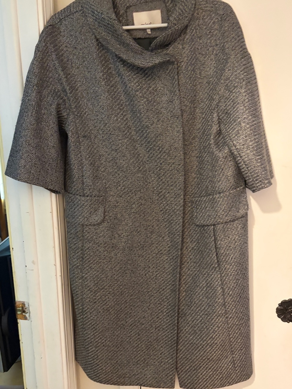 Mint Gray Textured Short-Sleeve Trench Coat